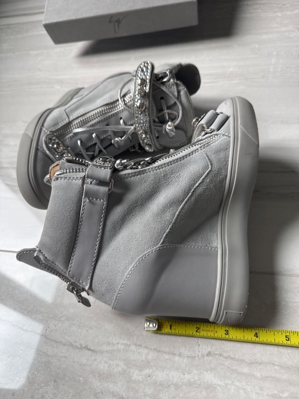 Giuseppe Zanotti for Jennifer Lopez - Picture 6 of 8
